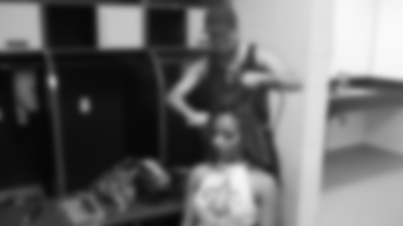 Gallery-BTS-2560x1440-092318-9