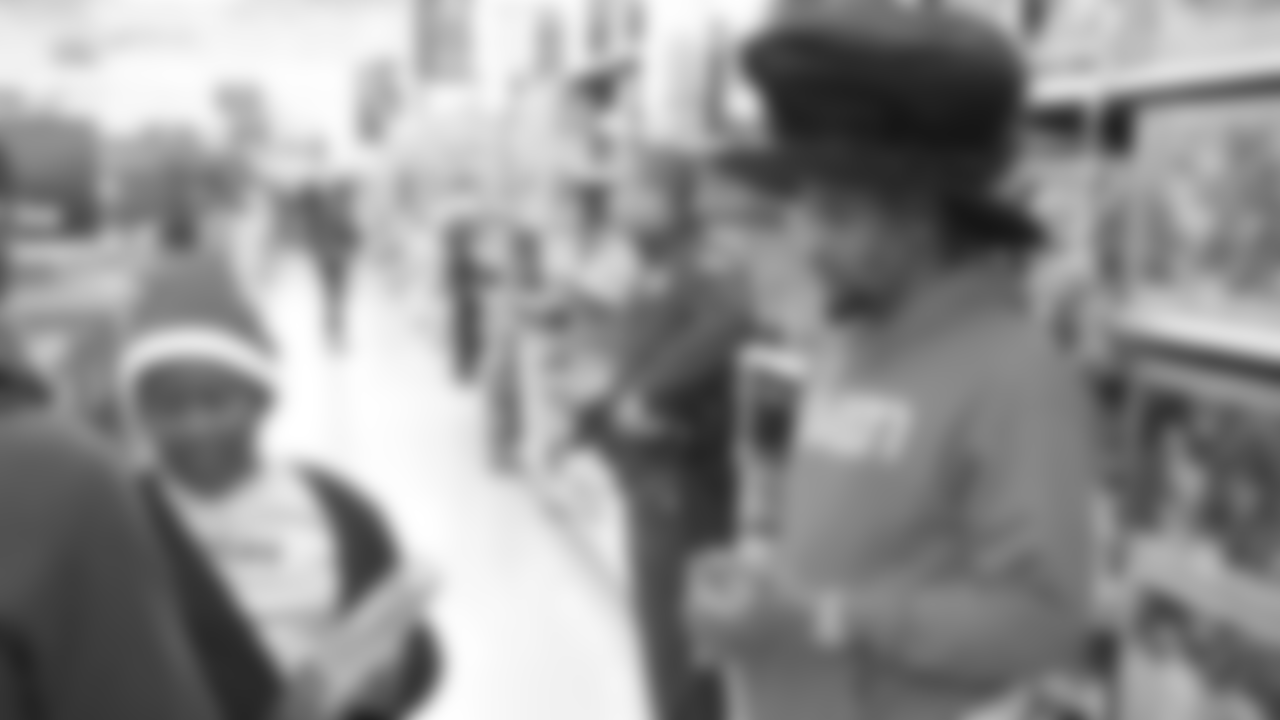 hardee-holiday-gallery-2560x1440-14