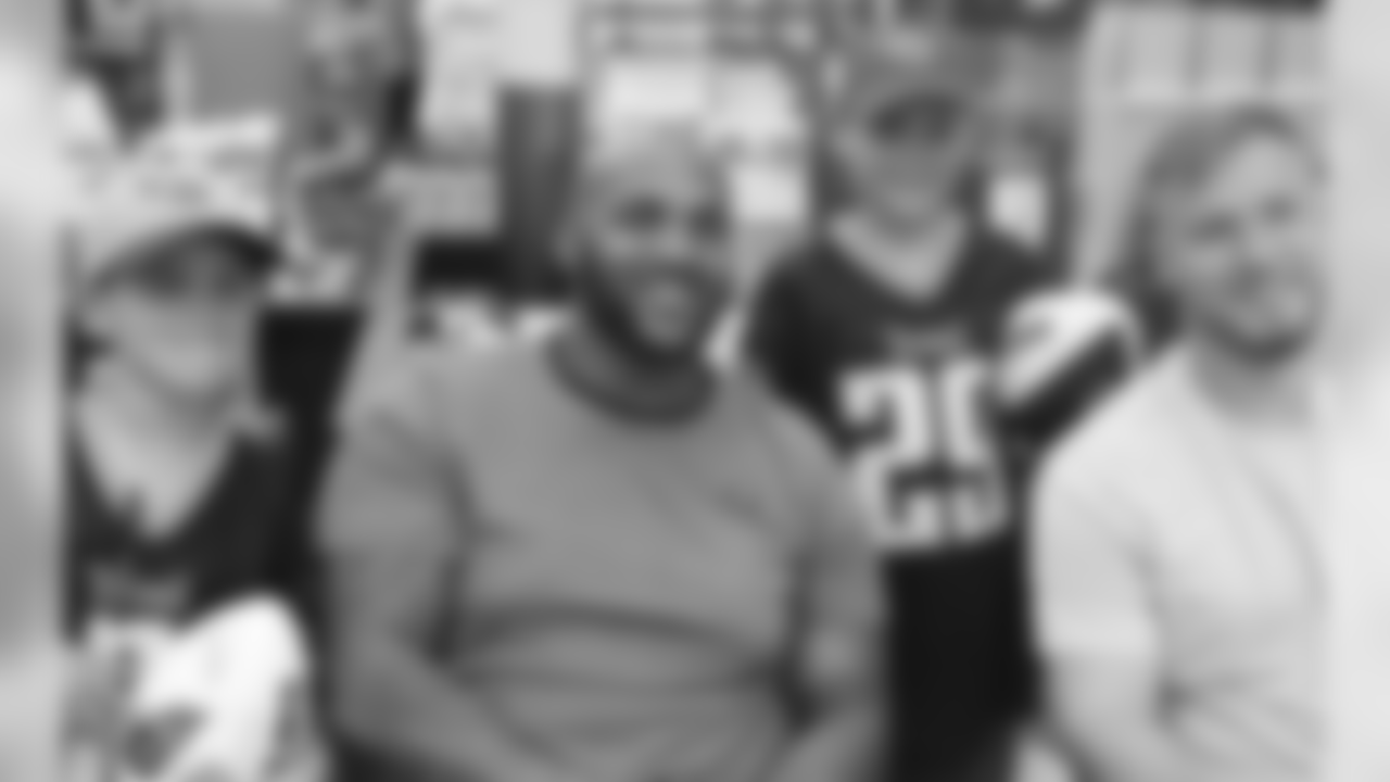 casey2018community63749seqn}