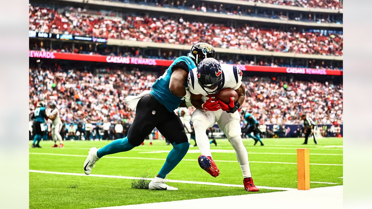 Houston, TX, USA. 12th Sep, 2021. Houston Texans wide receiver Danny  Amendola (86) leaves the field after an NFL football game between the  Jacksonville Jaguars and the Houston Texans at NRG Stadium