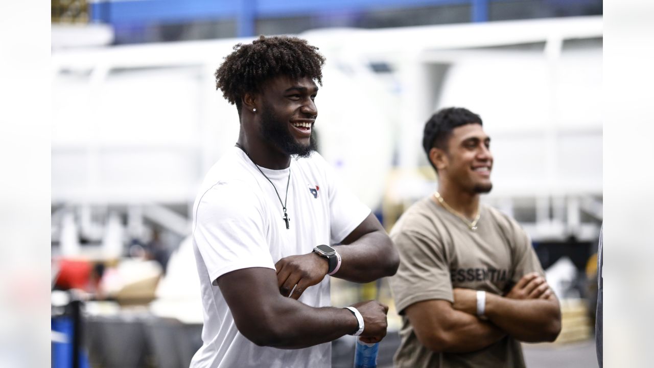 \ud83d\udcf8 | Texans 2023 rookie class visits NASA