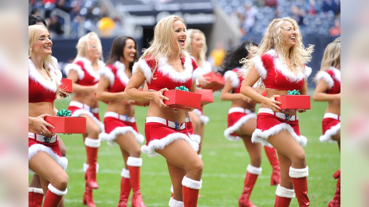 7,420 Houston Texans Cheerleaders Stock Photos, High-Res Pictures, and  Images - Getty Images