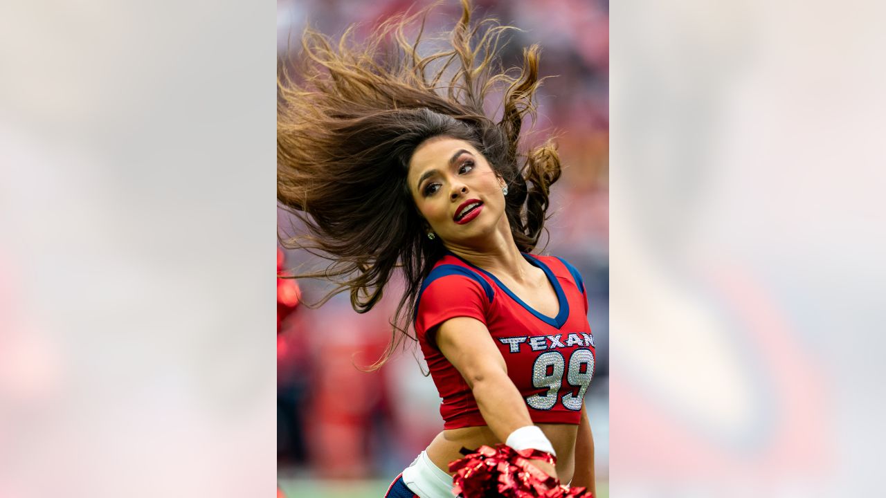 Cheer: Texans vs. Steelers