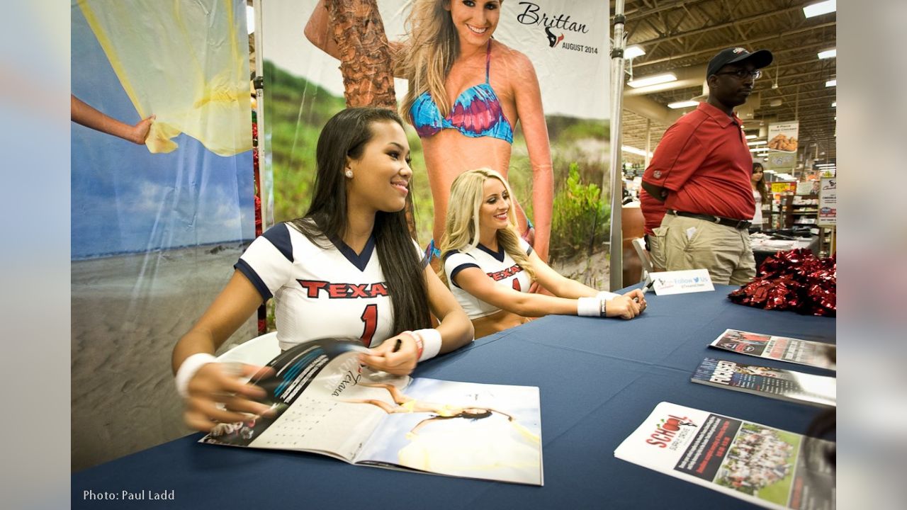 Houston Texans Cheerleaders swimsuit calendar signing