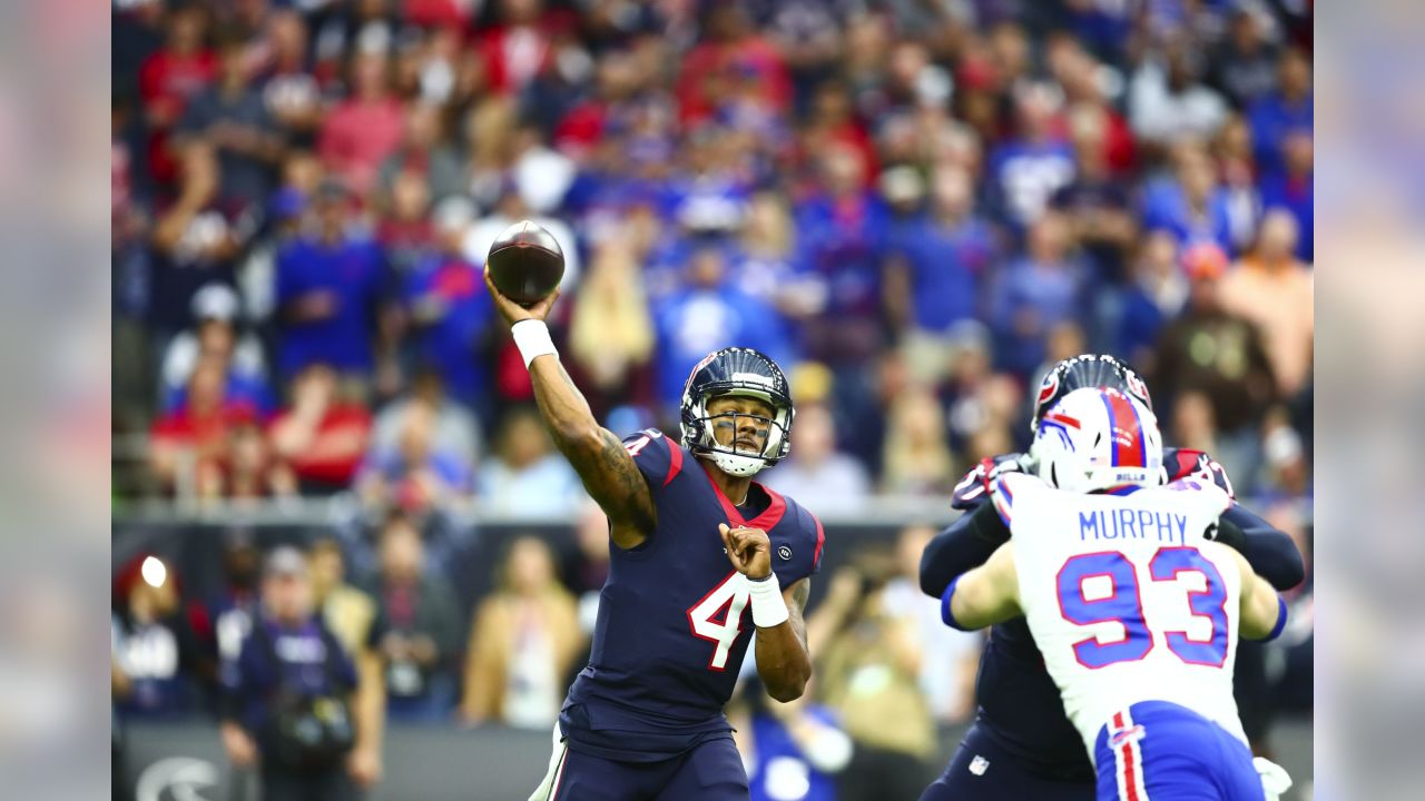 Houston, Texas, USA. 14th Oct, 2018. Buffalo Bills running back Taiwan Jones  (26) returns a kickoff upfield during the first quarter of the regular  season game between the Houston Texans and the