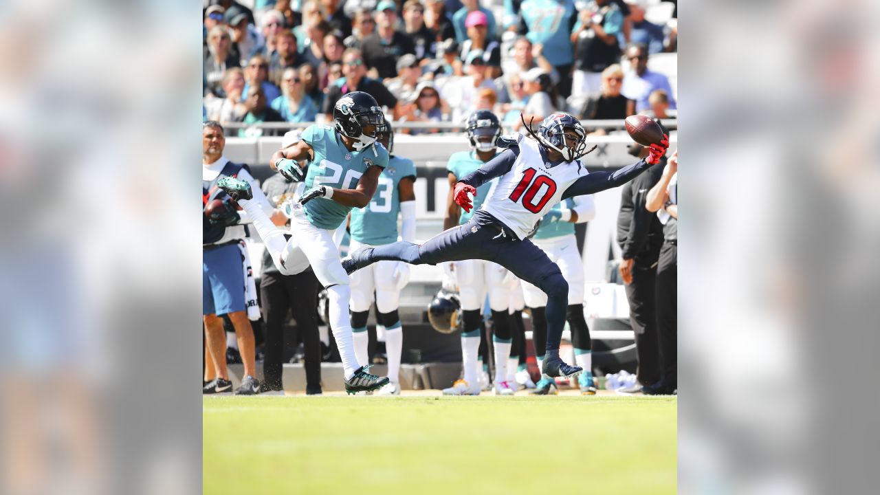 DeAndre Hopkins is 1 of 4 players with 99 rating in Madden 20