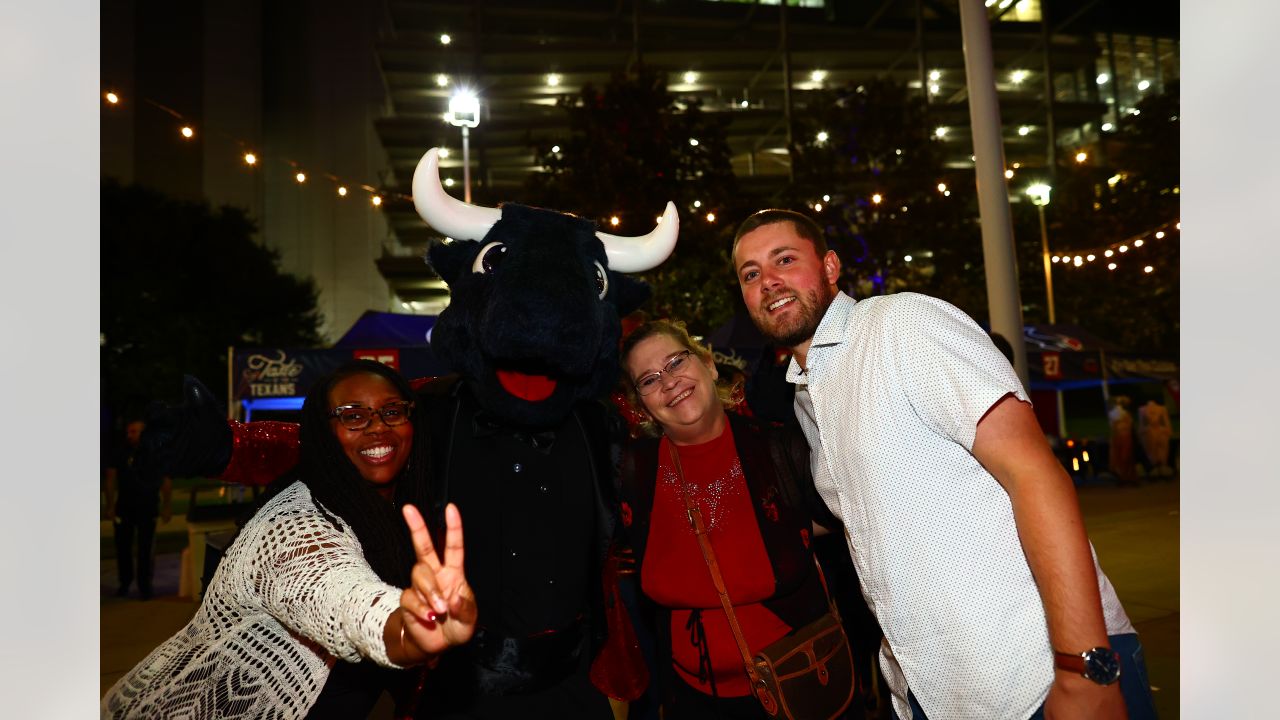 Come hungry! Houston Texans gearing up for 10th Annual Taste of the Texans