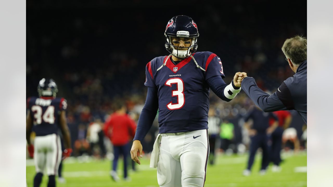 Houston Texans: Team officially names Tom Savage as starter