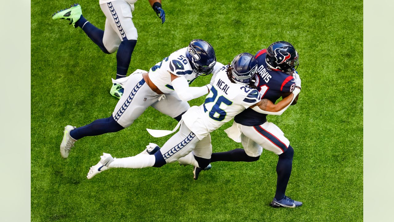 Voice of the Houston Texans Marc Vandermeer goes over the Week 14 loss  against the Seattle Seahawks.