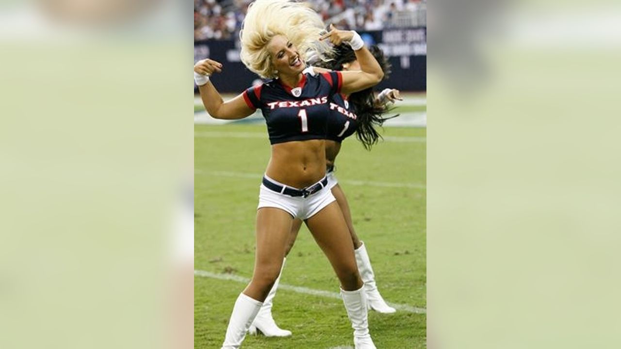 Cheerleader photos: Cowboys at Texans