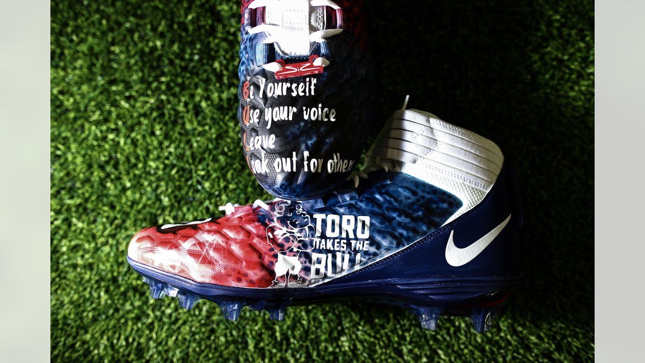 Check out this Detroit Tiger's custom Memorial Day cleats