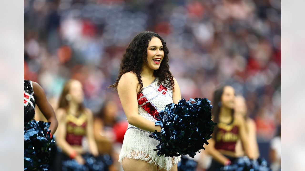 Houston Texans Cheerleaders host Texas-sized All-Star Cheerleader halftime  – Ultimate Cheerleaders