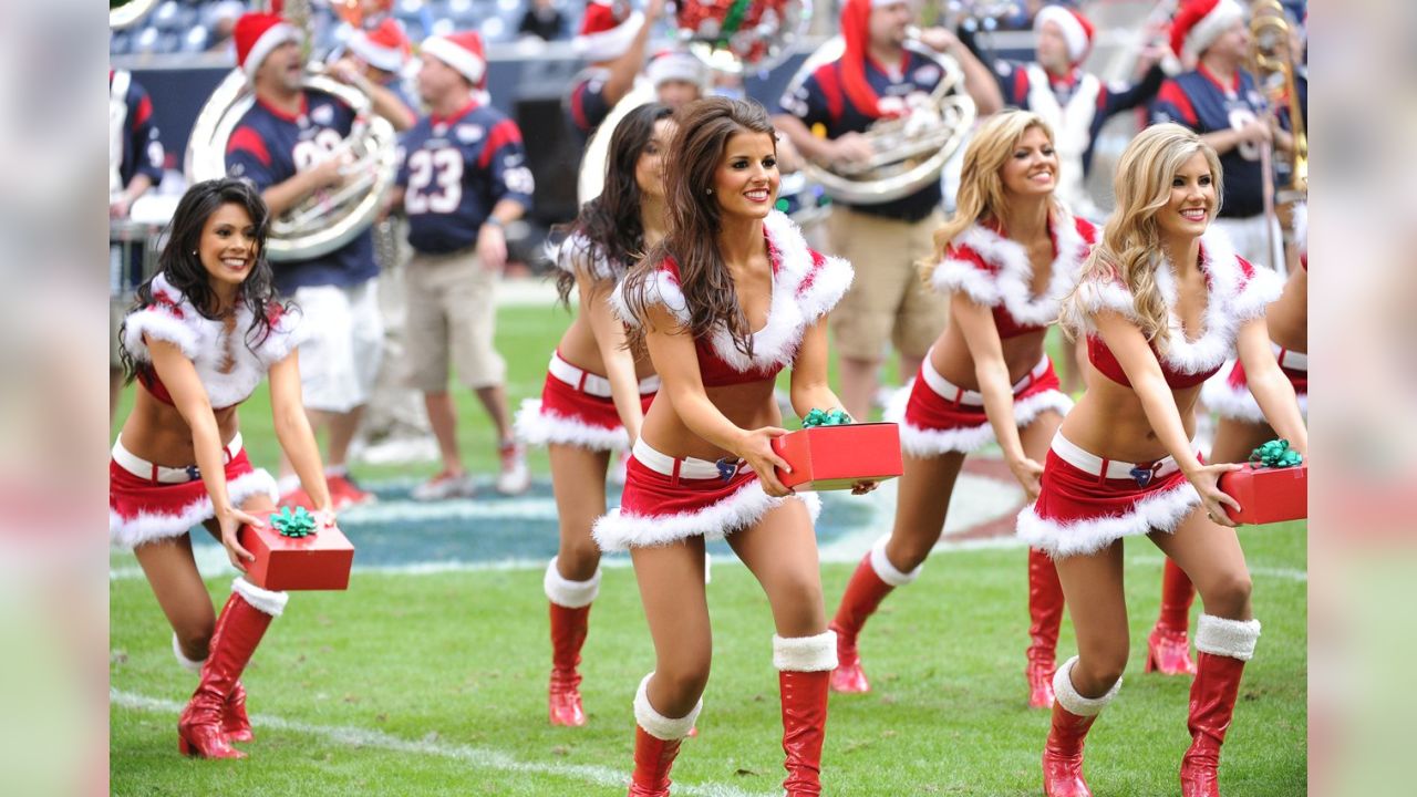 7,420 Houston Texans Cheerleaders Stock Photos, High-Res Pictures, and  Images - Getty Images