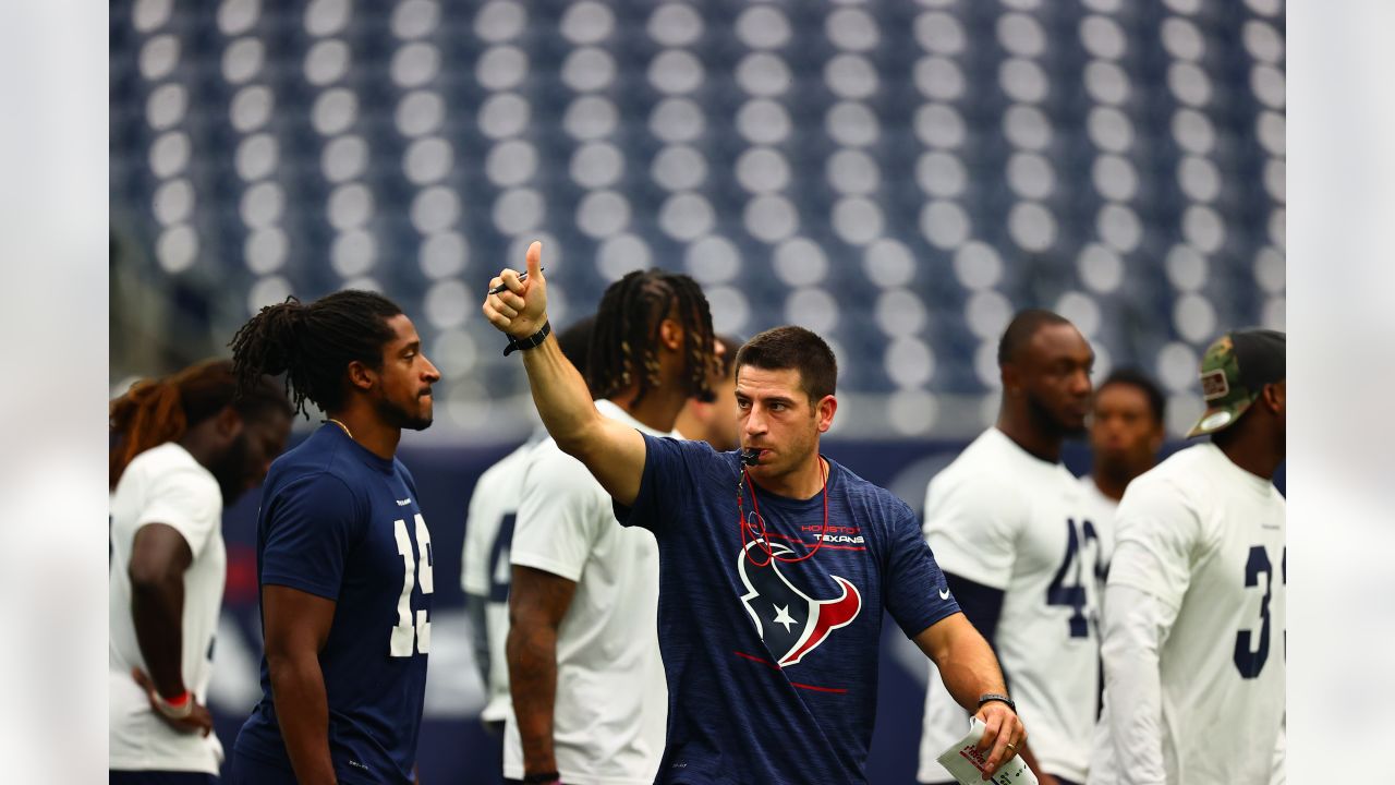 January 4, 2020: Buffalo Bills strong safety Micah Hyde (23) prior to an  NFL football playoff game between the Buffalo Bills and the Houston Texans  at NRG Stadium in Houston, TX. The