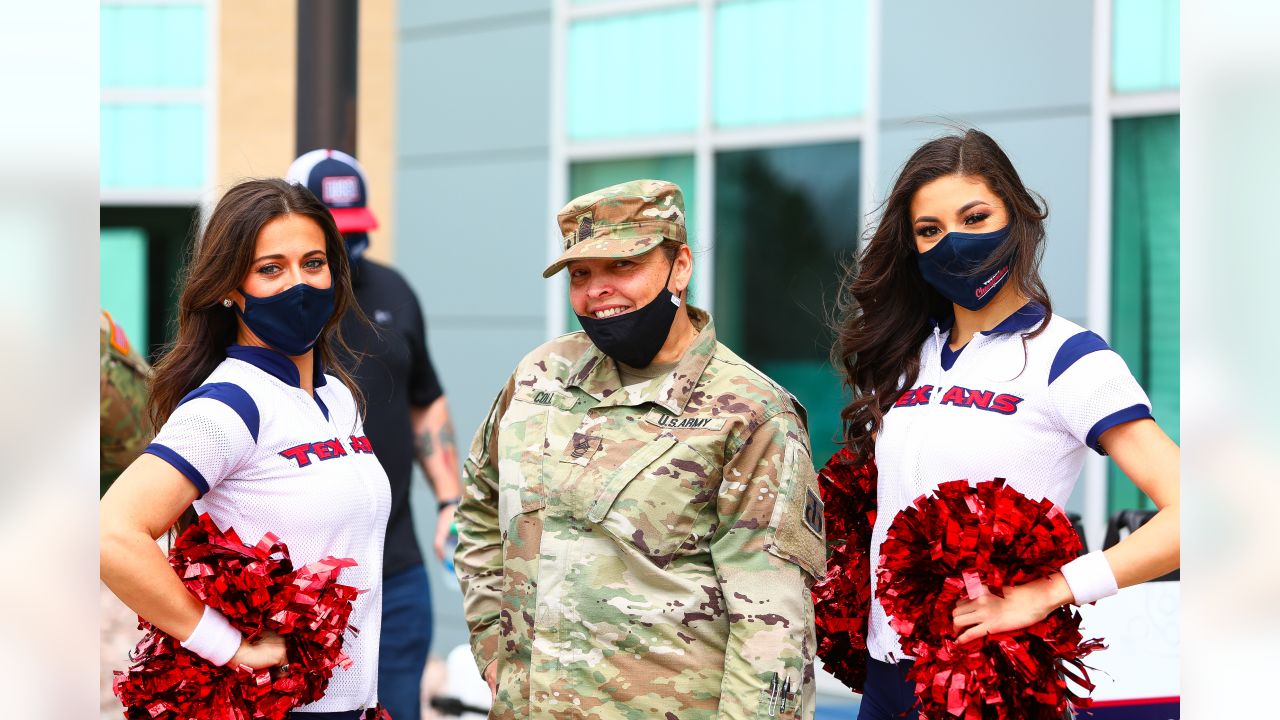 The Houston Texans and United Airlines teamed up to fly in two