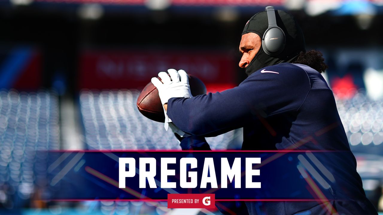 Photos: Warmups & Pregame from Week 16