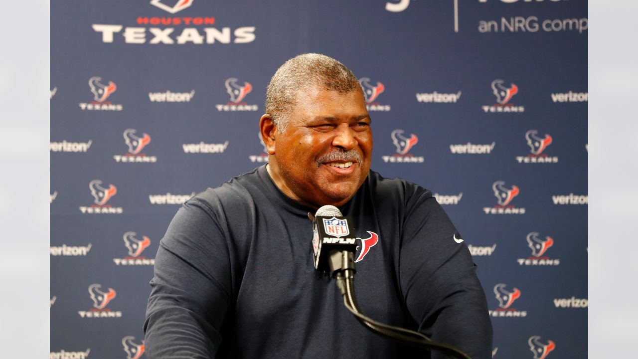 Long-time coach Romeo Crennel retires after 39 NFL seasons - The