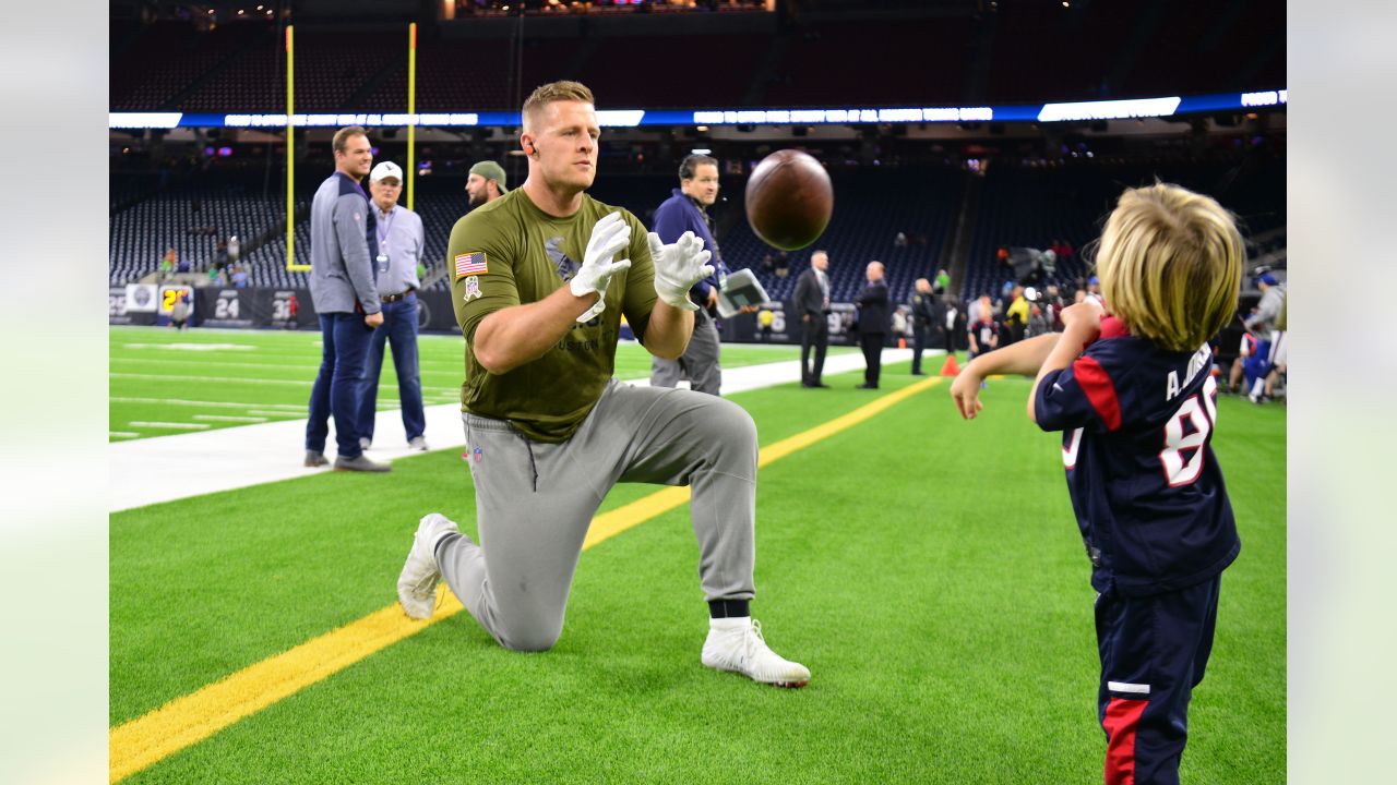 JJ Watt retirement: Looking back at all the ways the former Texan made  Houston proud off the NFL field - ABC13 Houston