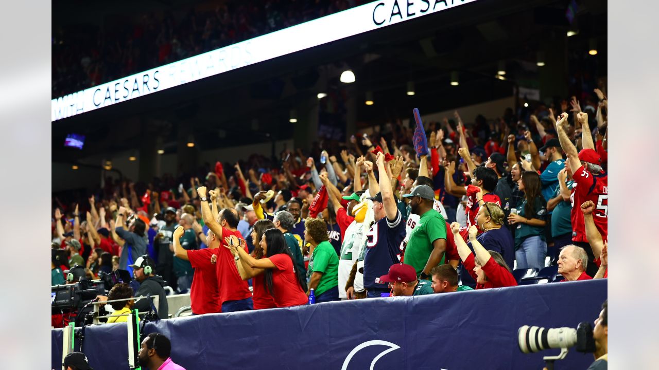 Philadelphia Eagles fans cheer after an NFL Football game against the  Houston Texans on Thursday, November 3, 2022, in Houston. (AP Photo/Matt  Patterson Stock Photo - Alamy