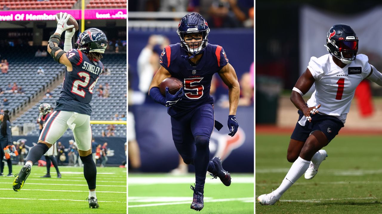 September 12, 2021: Houston Texans defensive back Desmond King (25) leaves  the field after an NFL football game between the Jacksonville Jaguars and  the Houston Texans at NRG Stadium in Houston, TX.