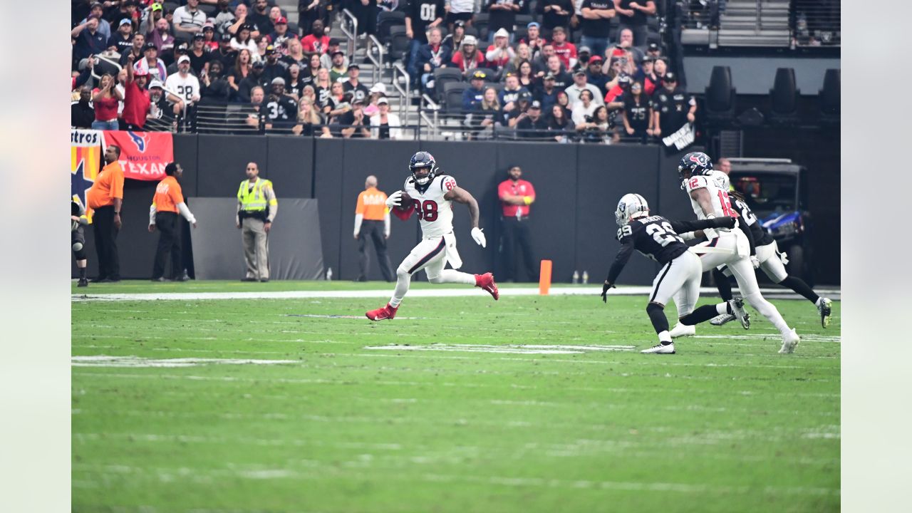 \ud83d\udcf8 Game Photos | Texans at Raiders, Week 7