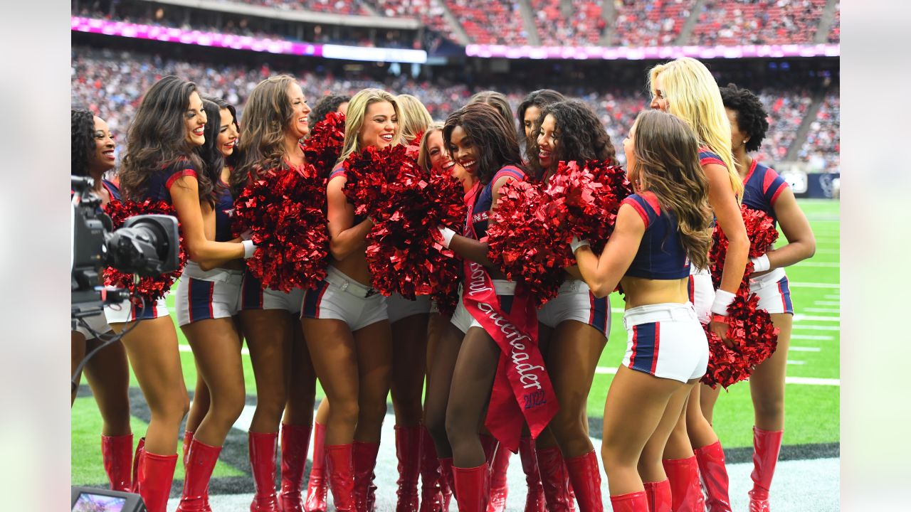 Houston Texans Cheerleader Jasmine discusses the importance of leadership  and Houston Texans Team President Jamey Rootes' new book, The Winning Game  Plan.