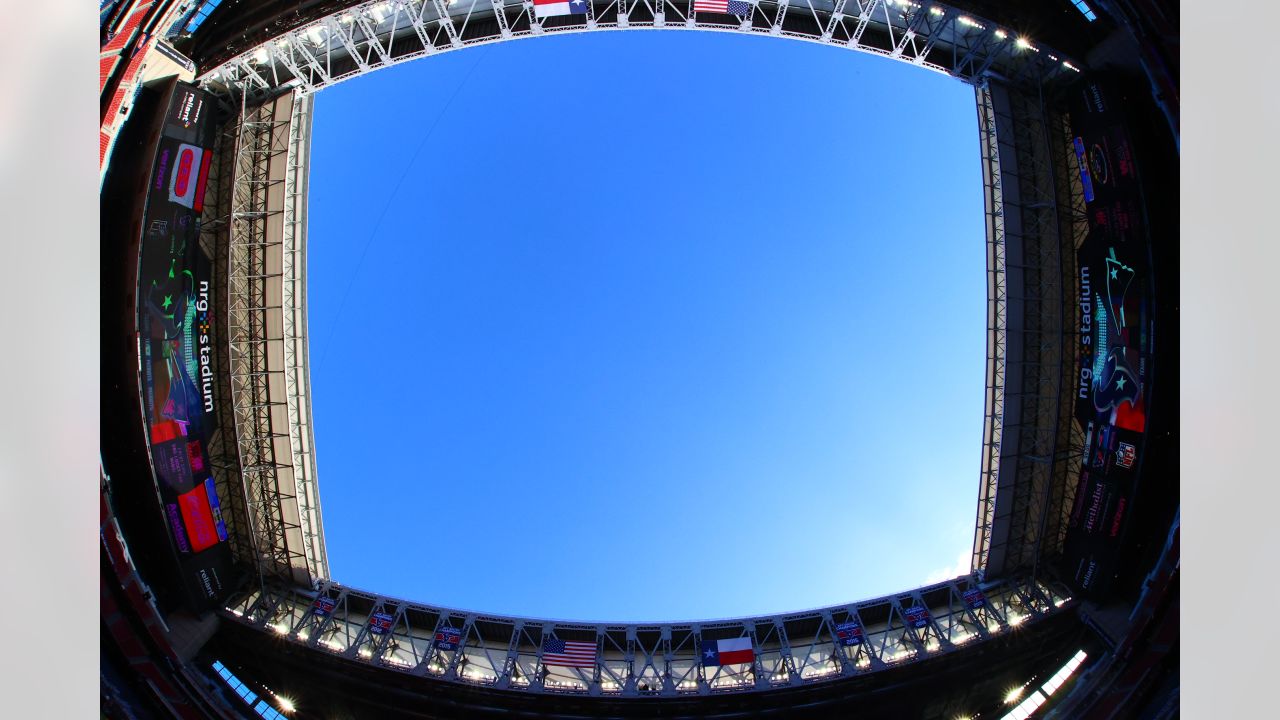 Raise the roof!: For first time in 6 years, NRG Stadium roof will open for Texans  game