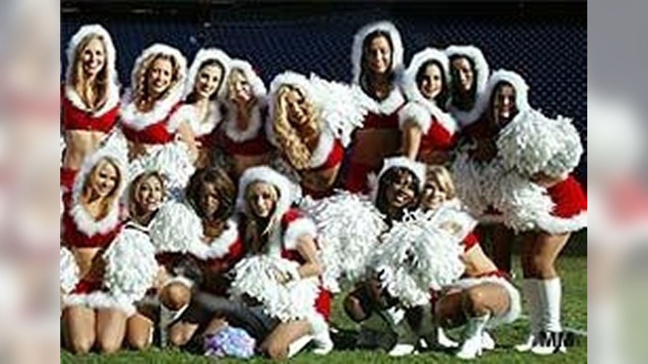 PHOTOS: NFL Cheerleaders Christmas Eve