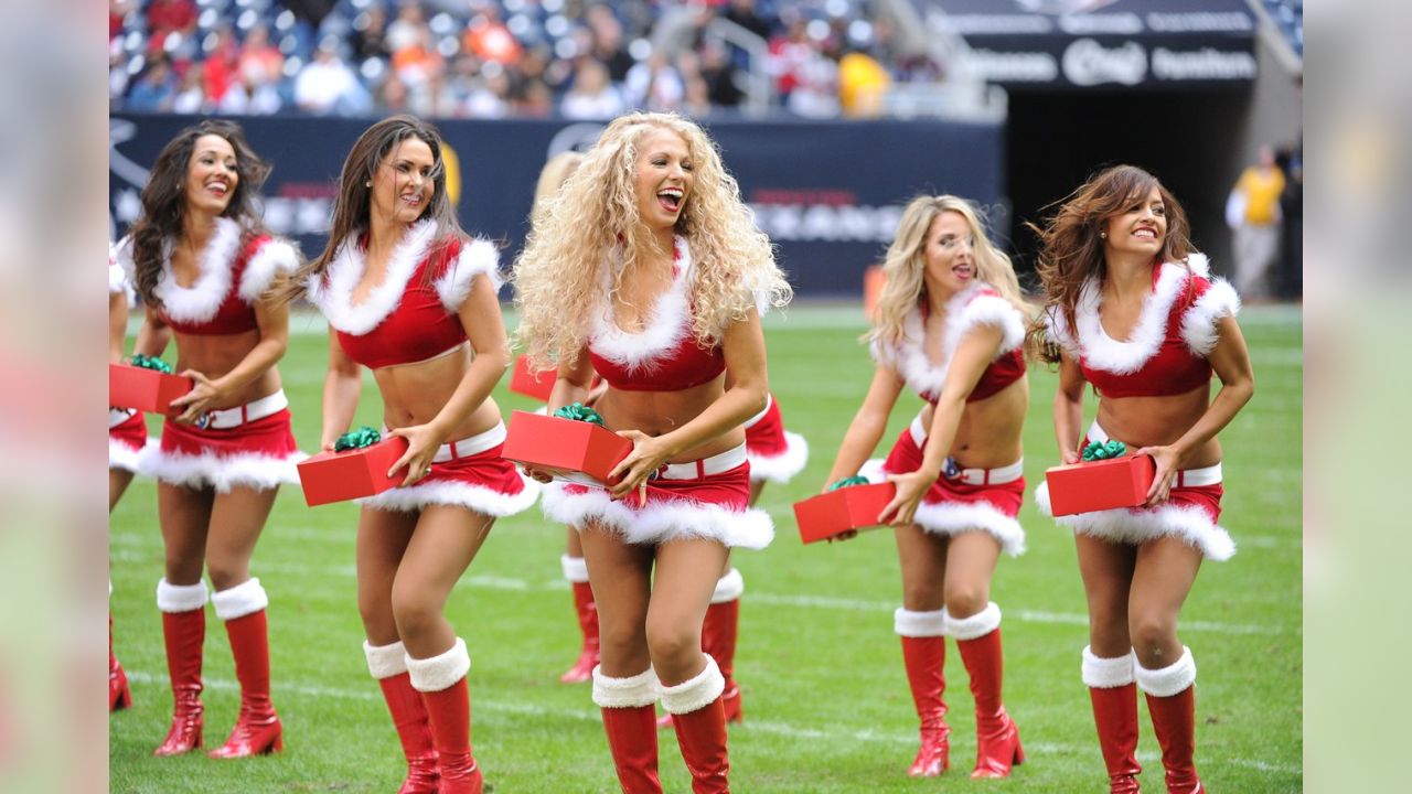 7,420 Houston Texans Cheerleaders Stock Photos, High-Res Pictures, and  Images - Getty Images