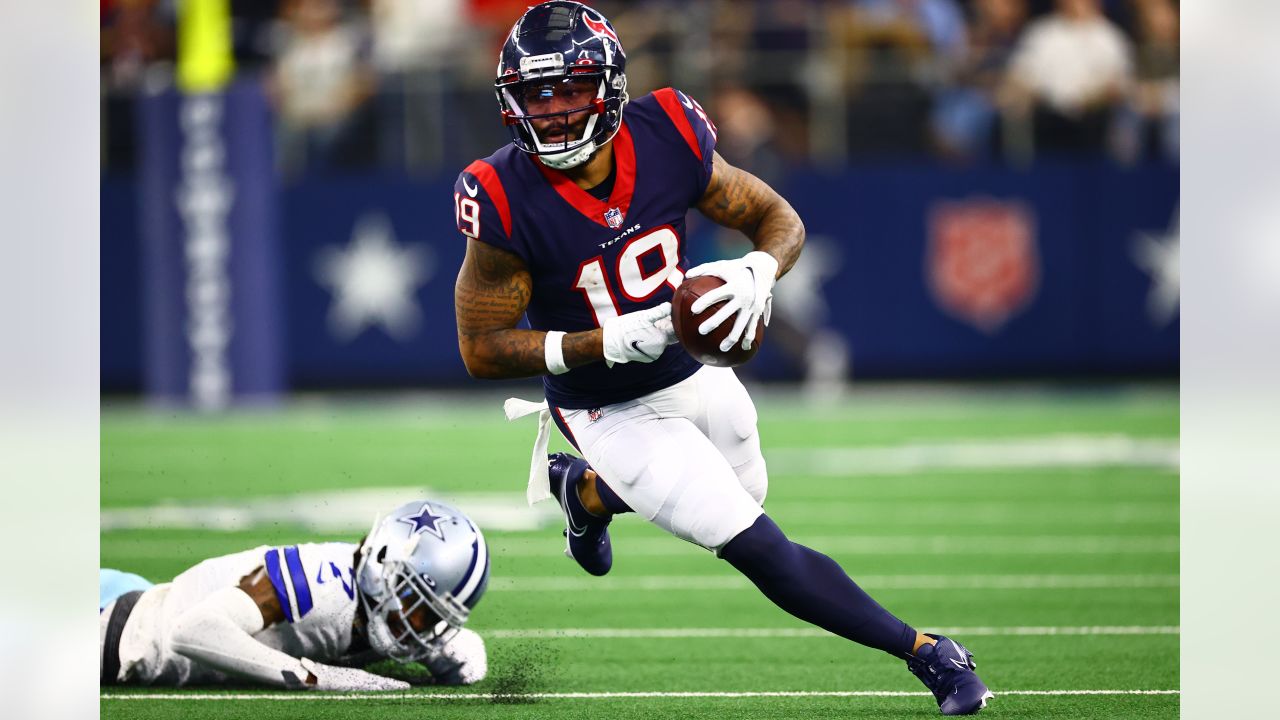 Arlington, Texas, USA. 11th Dec, 2022. Houston Texans wide receiver AMARI  RODGERS (19) during the NFL football game between the Houston Texans and  the Dallas Cowboys on December 11, 2022 at AT&T