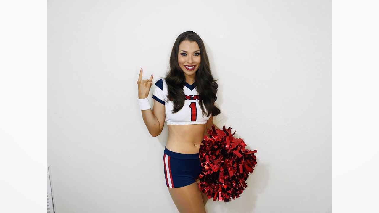 Style icon Kim fashions time with the Texans Cheerleaders to be an  inspirational icon for her children – Ultimate Cheerleaders