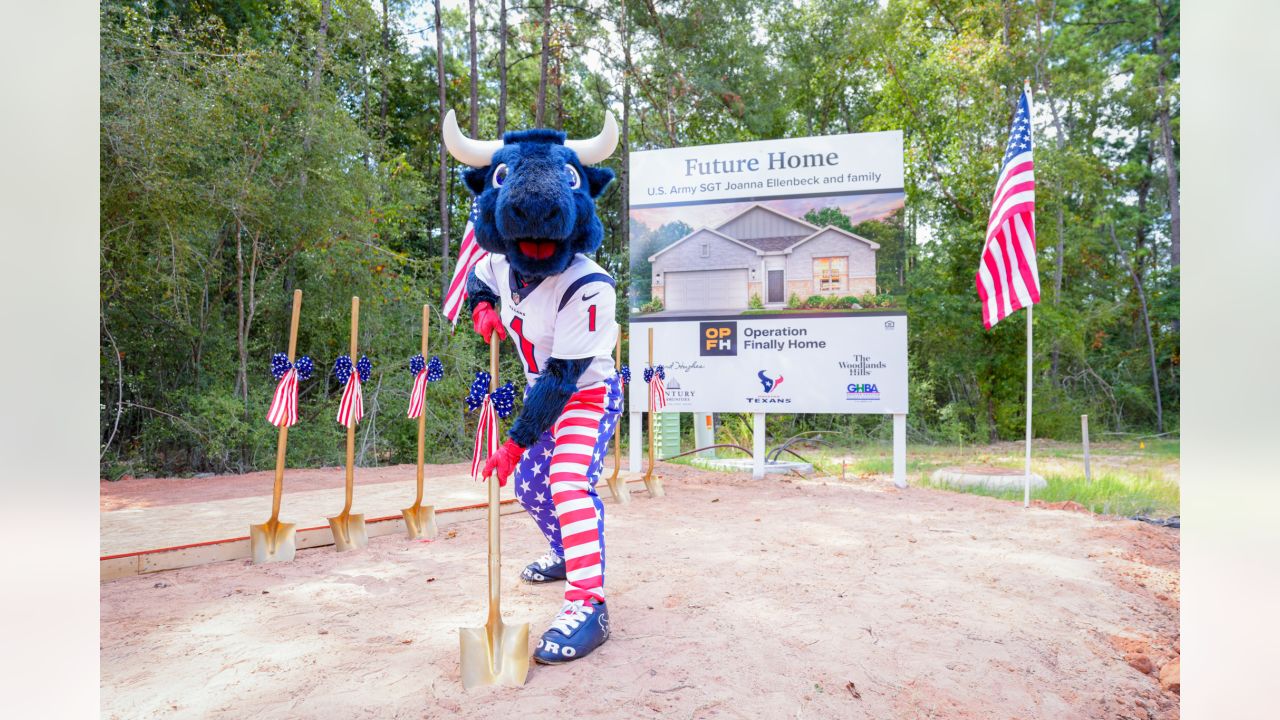 U.S. Army Sgt. Joanna Ellenbeck and Family Surprised with Mortgage-Free  Home During Houston Texans Game - Hello Woodlands