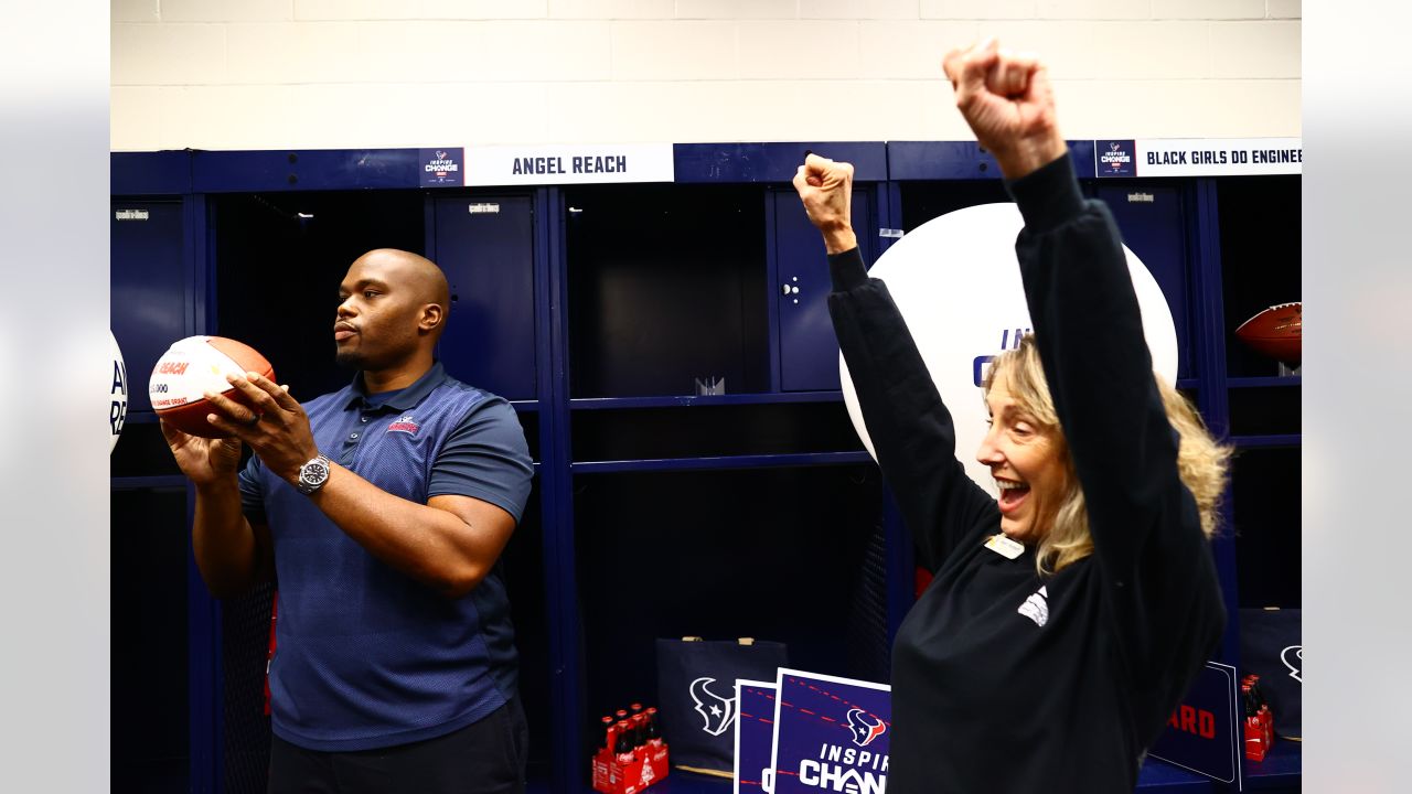 The Houston Texans awarded $25,000 in funds to local youth