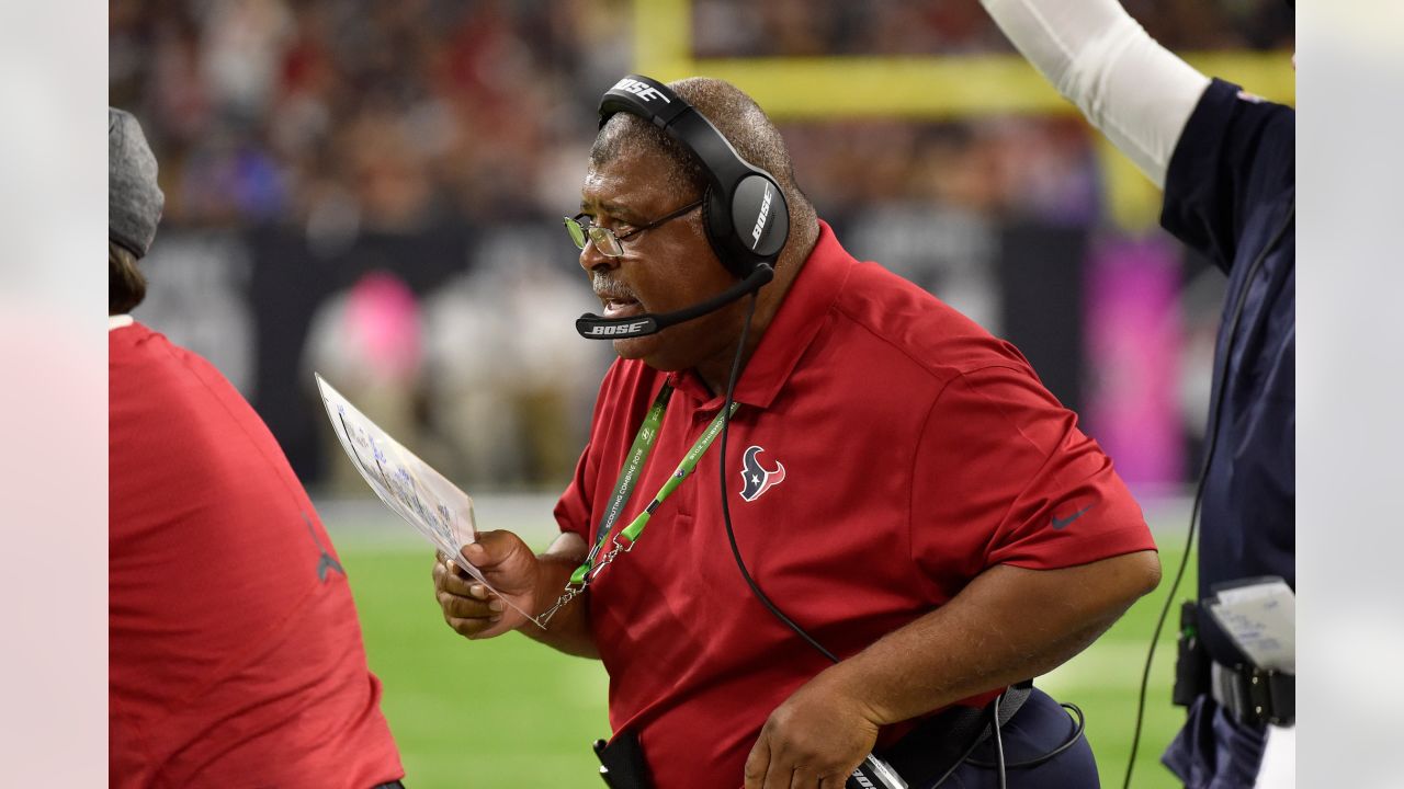 Ex-Houston Texans coach Romeo Crennel retires after 39 years in NFL