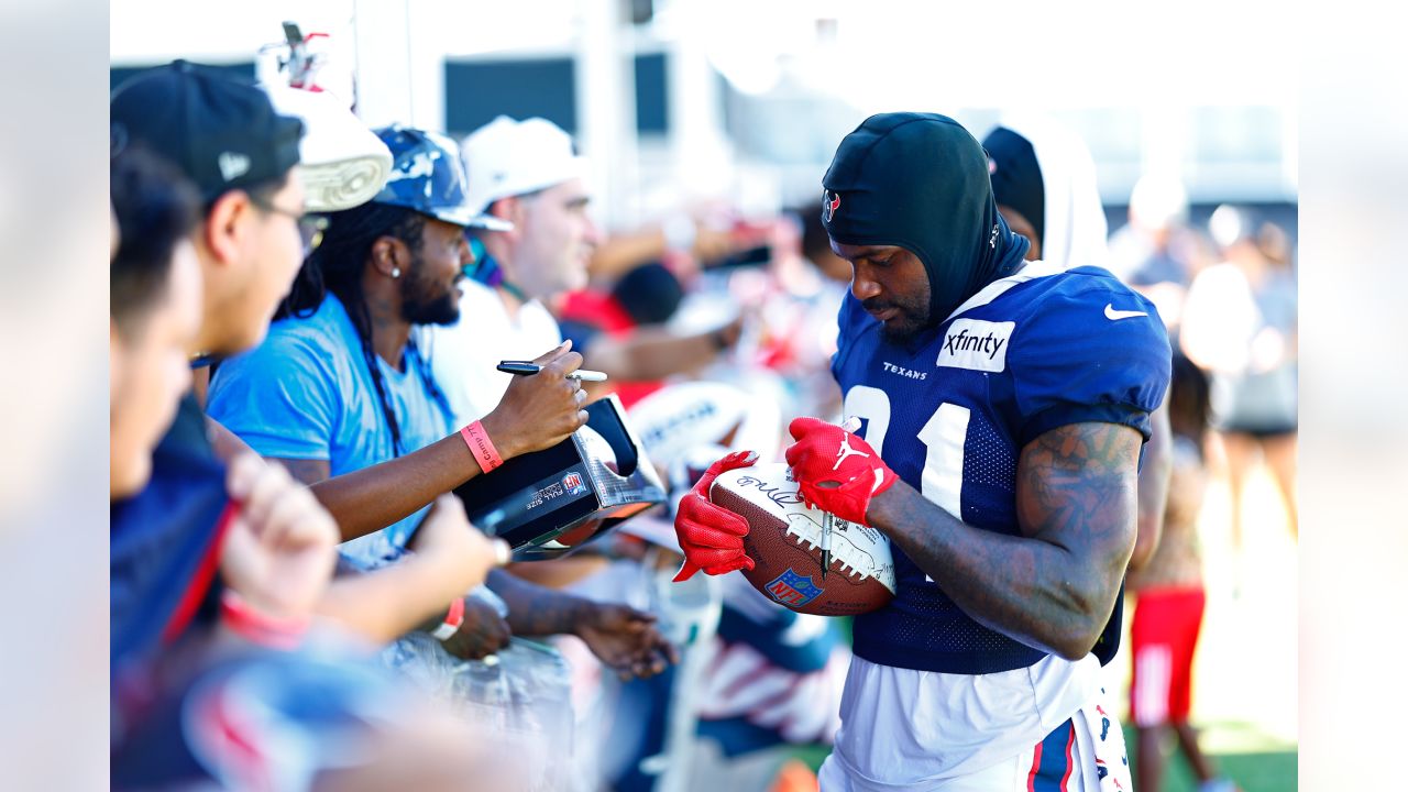 Tailgators take over NRG ahead of Houston Texans kickoff against the Colts  