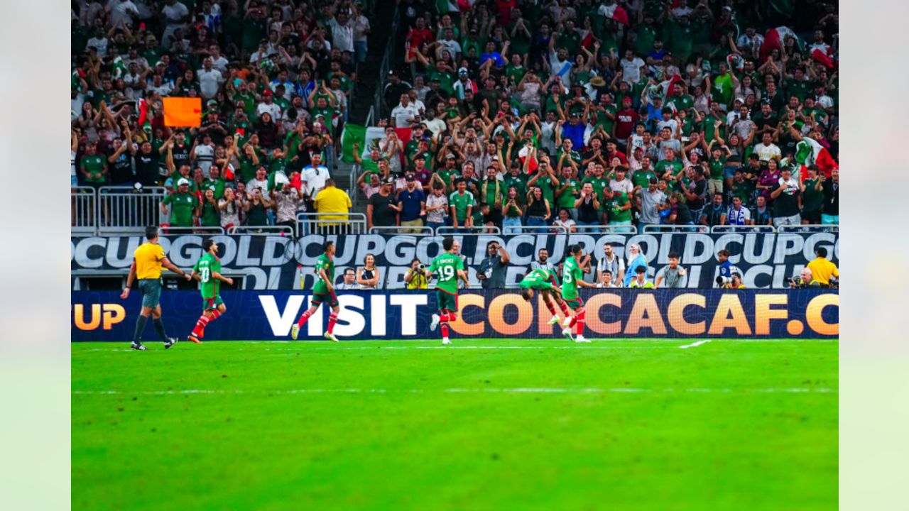 Mexico routs Honduras in Gold Cup play at NRG Stadium in Houston