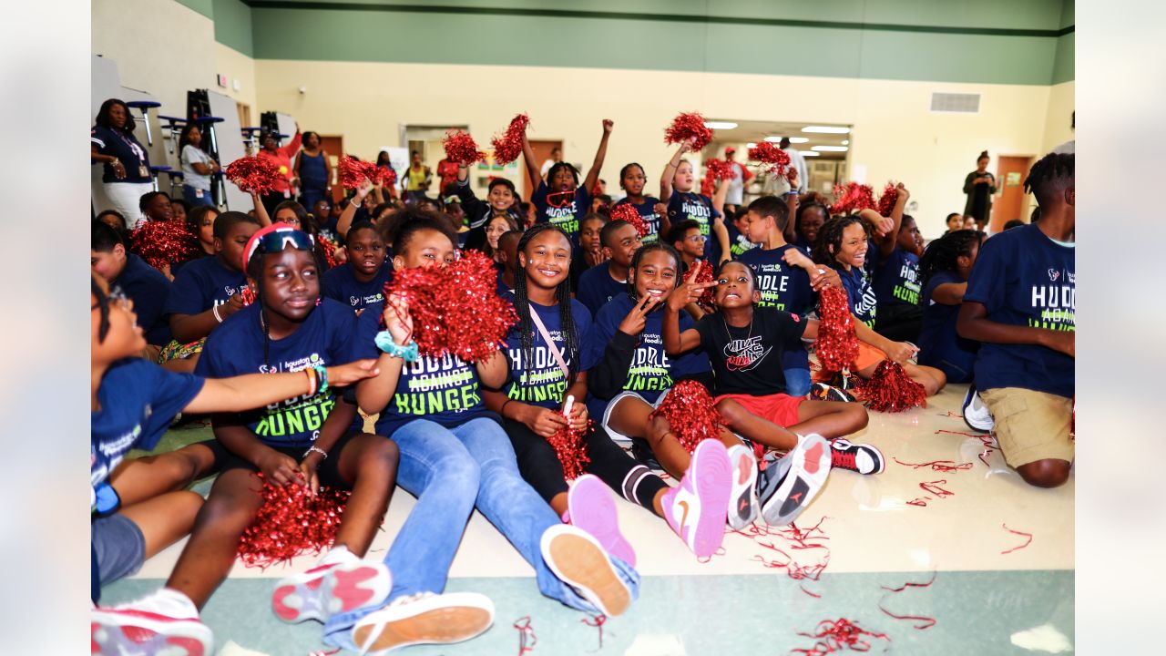 Houston Texans at Huddle Against Hunger at Rosa Parks Elementary