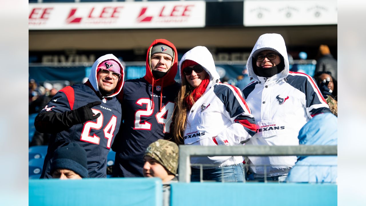 Tennessee Titans vs. Houston Texans. Fans support on NFL Game. Silhouette  of supporters, big screen with two rivals in background Stock Photo - Alamy