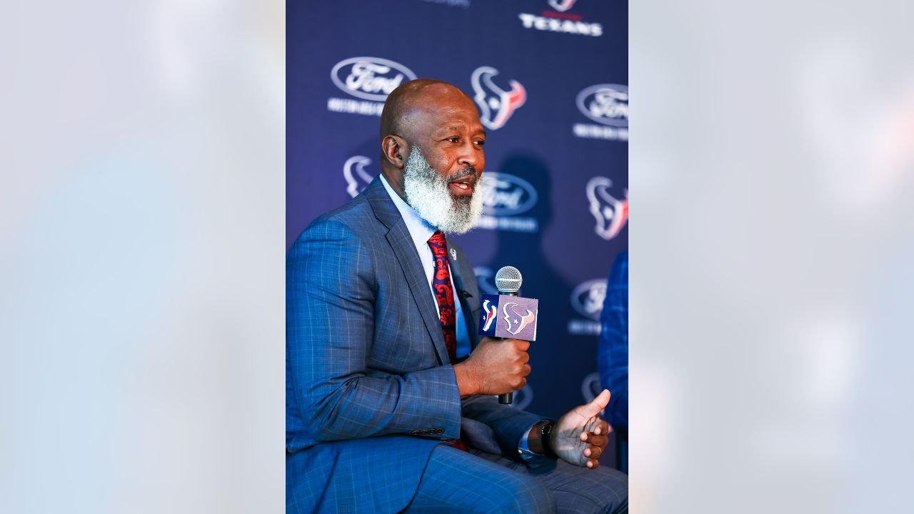 Houston Texans: Curious calls by Lovie Smith, Pep Hamilton in loss