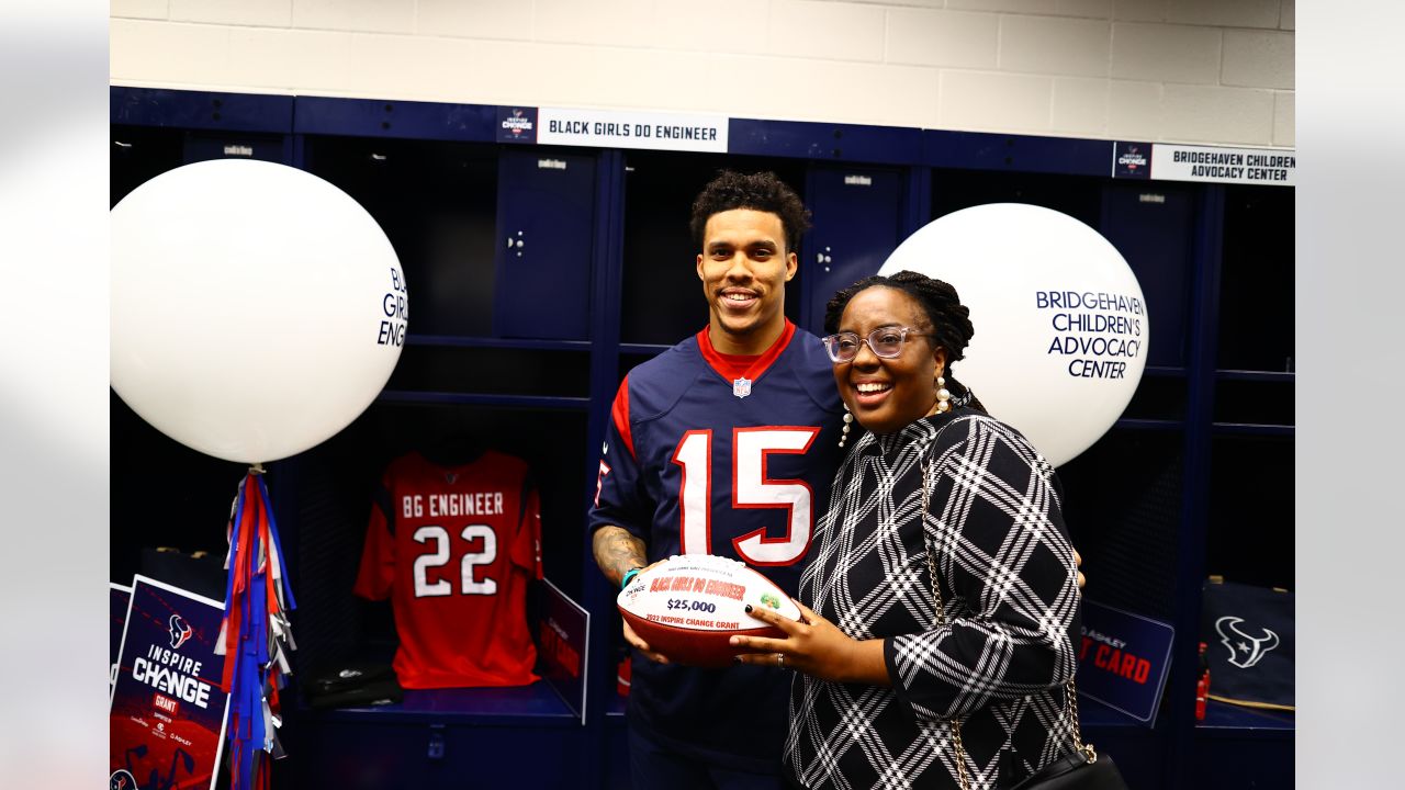 The Houston Texans awarded $25,000 in funds to local youth