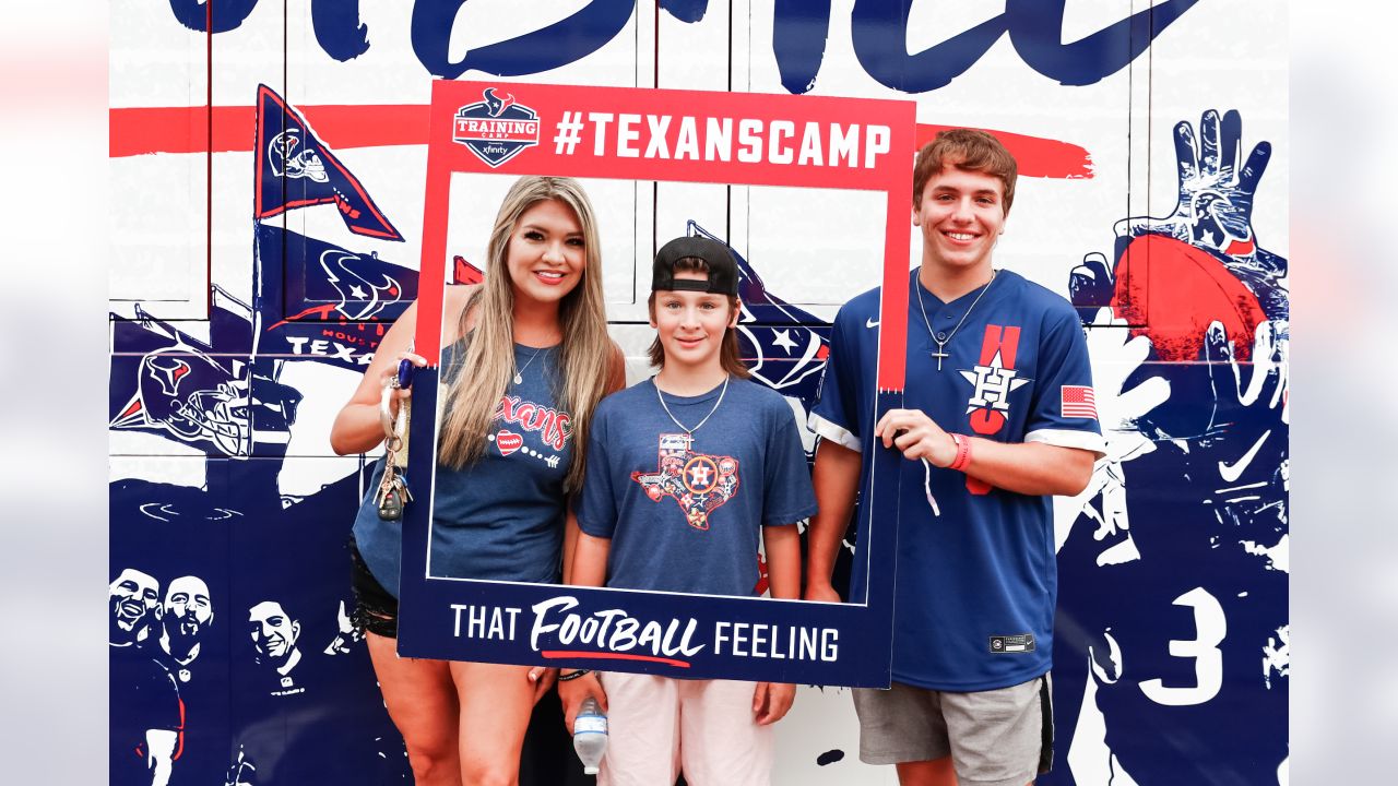 TexansCamp: Autograph Session