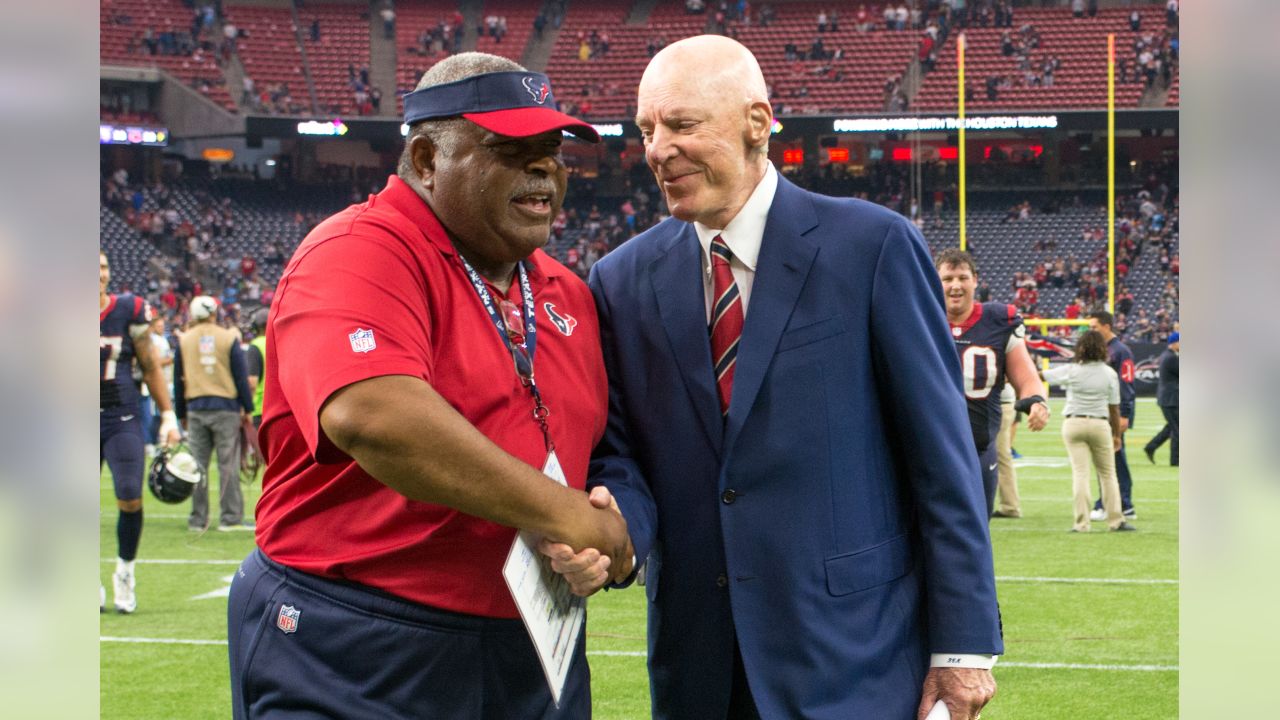 Houston Texans: Bob McNair honored before Monday's victory vs. Titans