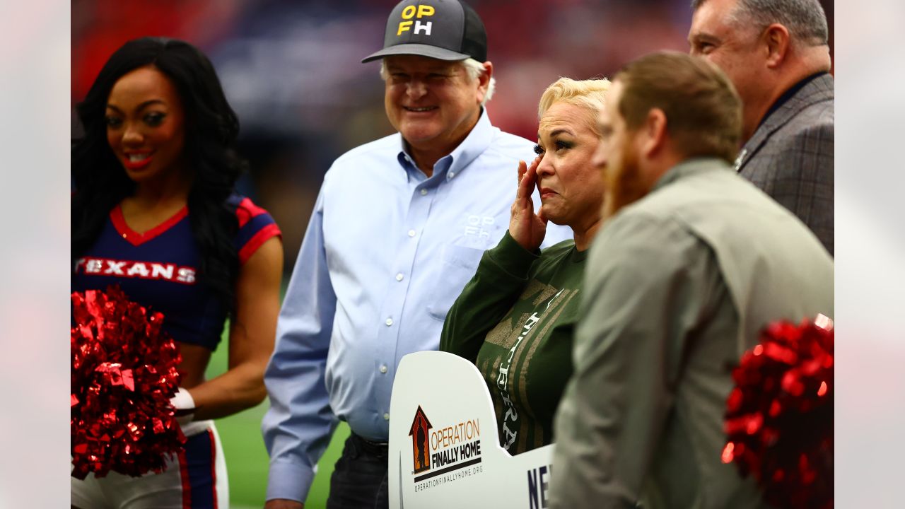 U.S. Army Sgt. Joanna Ellenbeck and Family Surprised with Mortgage-Free  Home During Houston Texans Game - Hello Woodlands