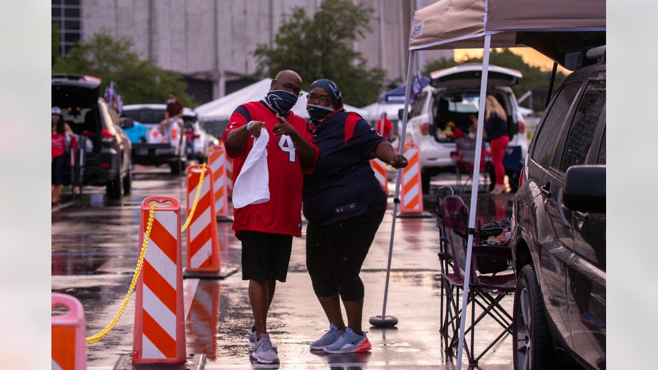 Photos: Texans Drive-In Watch Party