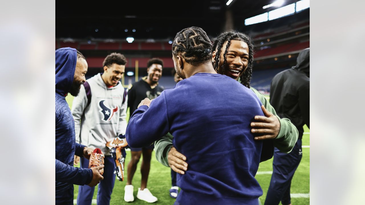 Houston Texans on X: In celebration of #MyCauseMyCleats, the WR room will  wear cleats honoring John Metchie III and his battle against leukemia