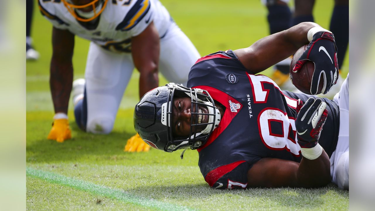 October 27, 2019 : Houston Texans tight end Darren Fells (87) catches a  pass during the game against the Oakland Raiders at NRG Stadium in Houston,  Texas. The score at the half