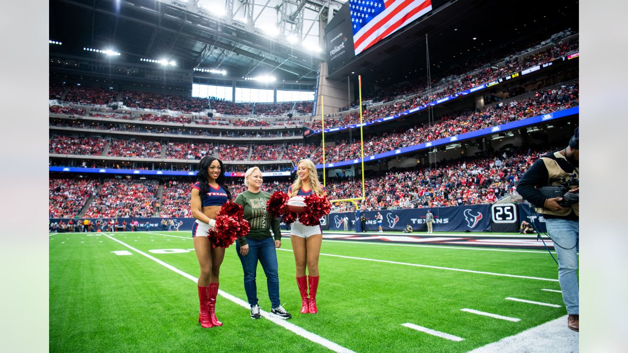 U.S. Army Sgt. Joanna Ellenbeck and Family Surprised with Mortgage-Free Home  During Houston Texans Game - Hello Woodlands