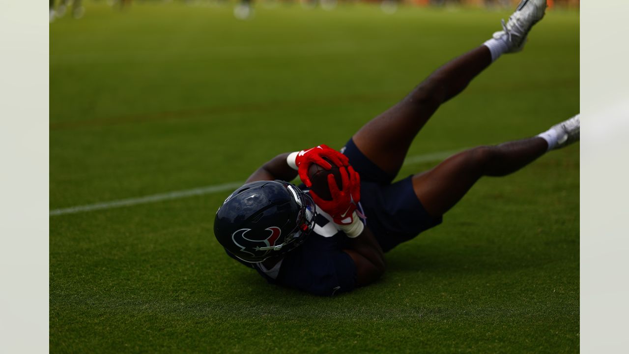 Houston Texans tight end Jordan Murray takes passes during the NFL football  team's training camp Thursday, July 27, 2023, in Houston. (AP Photo/Michael  Wyke Stock Photo - Alamy