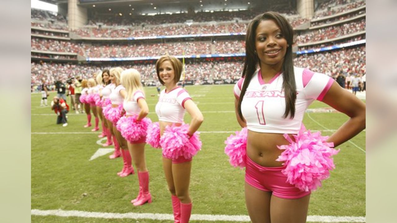 Texans cheerleaders shop pink shorts