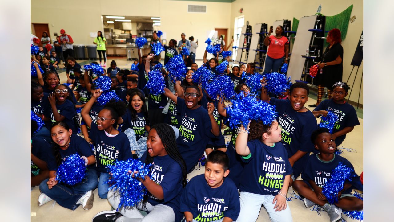 Houston Texans at Huddle Against Hunger at Rosa Parks Elementary